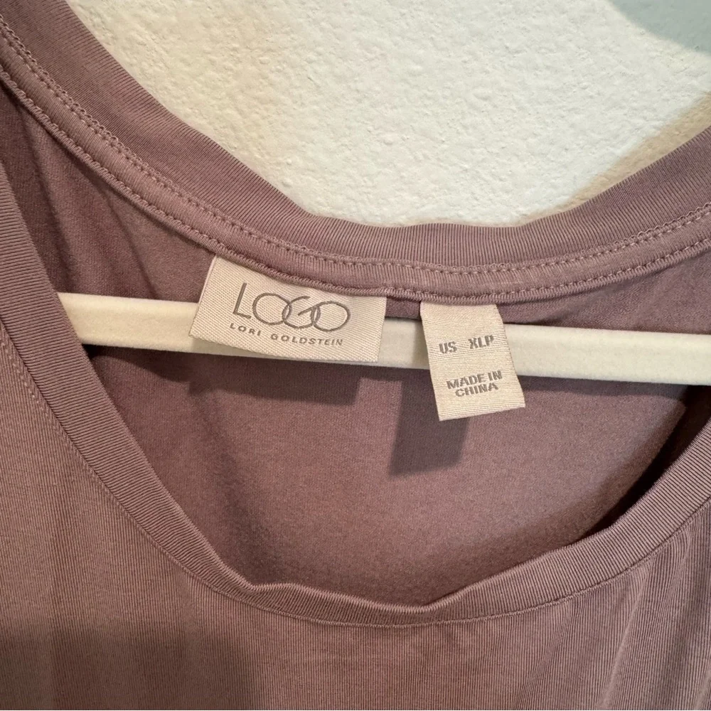 LOGO Mauve Short Sleeve Dress Midi Dress - Picture 6 of 9